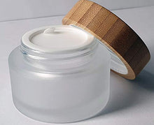 Lade das Bild in den Galerie-Viewer, Premiumglas 50mL Glastiegel - erstklassige Verarbeitung - mit Bambusdeckel - ökologisch wertvoll