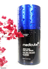 Lade das Bild in den Galerie-Viewer, Medicube Zero Pore One Day Serum, 30 mL – Südkorea, Poren verfeinernde, hauterneuernde, feuchtigkeitsspendende Formel mit AHA, BHA, PHA, Niacinamid

