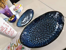 Lade das Bild in den Galerie-Viewer, healthy &amp; caring blue like handmade - 2er Set - blaue Speiseteller Keramik - Teller / Deko auch möglich - spülmaschinengeeignet (Länge 23,2 cm)…
